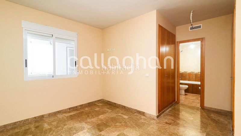 Foto bda49bb7-b041-4f53-988c-c1c83d3c6d13. Pis amb aparcament a Vilamarxant