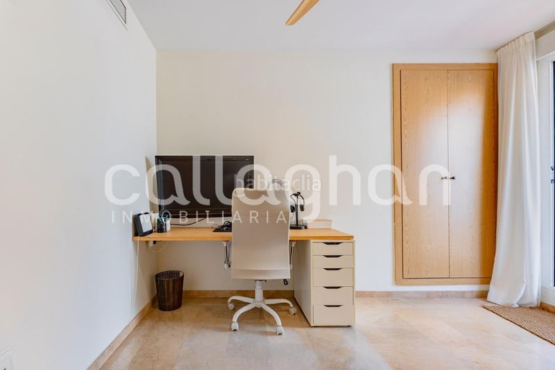 Foto 539e3b7f-c421-4368-a685-58e098f9c1a6. Pis amb calefacció aparcament a Benetússer