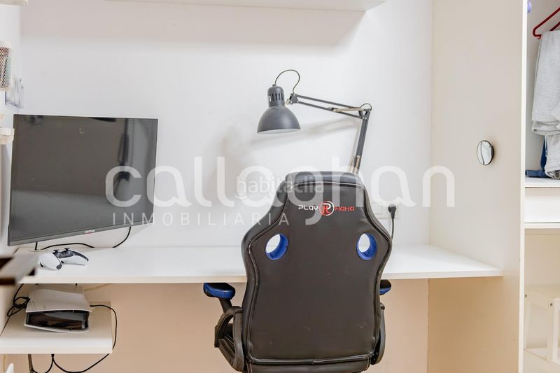 Foto b5cc460c-a931-4685-ab74-6282294a8145. Pis amb calefacció aparcament a Benetússer