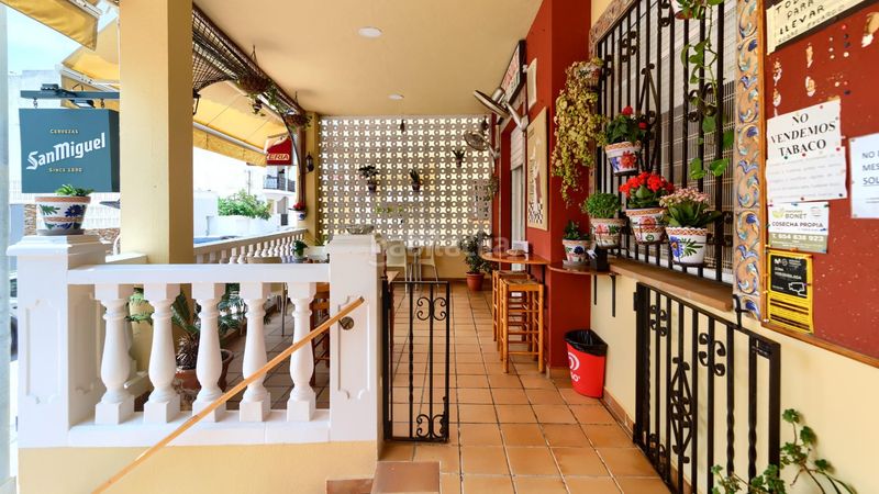 Foto ee3b3a09-3f31-445c-9144-8efcab0408d1. Local comercial a Chilches