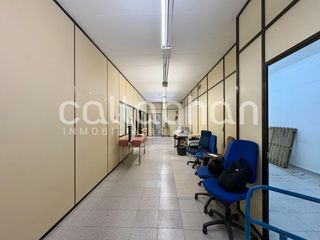 Lloguer Local Comercial a La Petxina. Excelente oportunidad para tu negocio en una de las ubicaciones