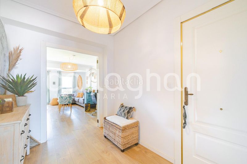 Foto c86430de-66ef-4baf-b237-a5975d149e98. Pis amb aparcament a Albuixech