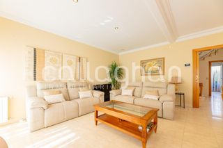 Chalet in Doctor Palos - Alto Palancia. Espectacular chalet independiente muy luminoso con terrazas y ex