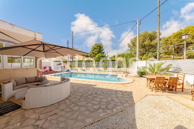 Foto a2c1a362-be6a-4ebe-9412-a5f8ab36821e. Xalet amb calefacció aparcament piscina a Serra