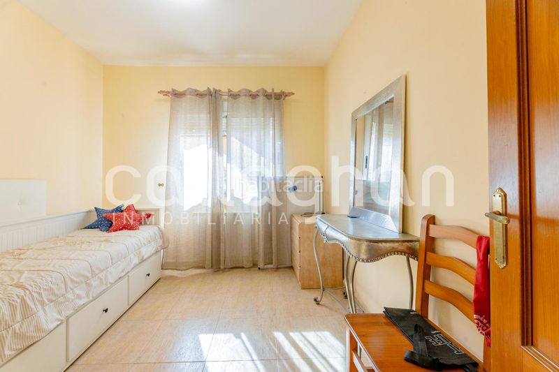 Foto d8859ed3-aa21-49c9-b30d-46d585806086. Xalet amb calefacció aparcament piscina a Serra