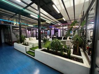 Lloguer Local Comercial a Calle lebon 19. Se alquila despacho privado en centro de negocios especializado