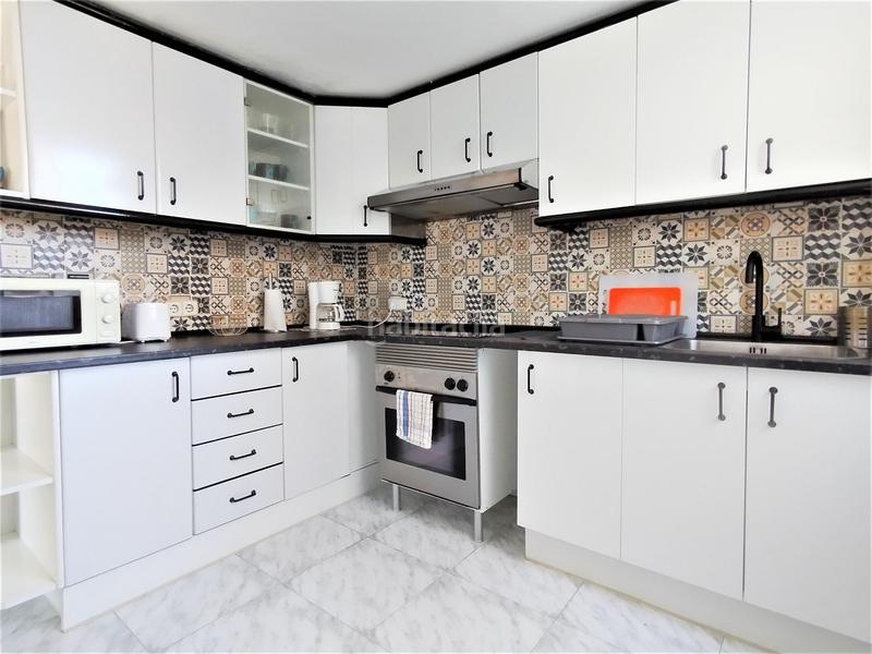Foto b321b145-2057-4877-bd70-4aebdc1f3fb3. Alquiler piso en calle conde de alaquas 25 piso impecable junto a los naranjos en Valencia