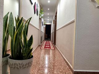 Pis  Calle reverend pla. Piso céntrico, tranquilo y con espacio.