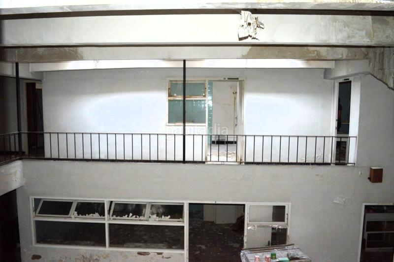 Foto b4099b3a-c5e2-46fd-9678-63915df1ab69. Locale commerciale in Russafa Valencia