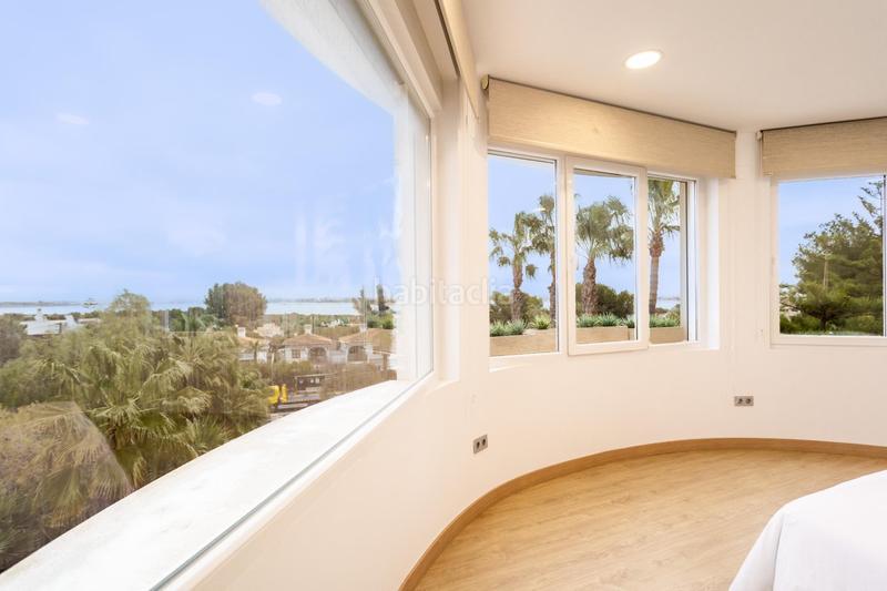 Foto d1f49e23-4b41-41aa-96c8-7a8c16bf0a4b. Chalet majestuosa villa a la venta en Los Balcones-Los Altos Torrevieja