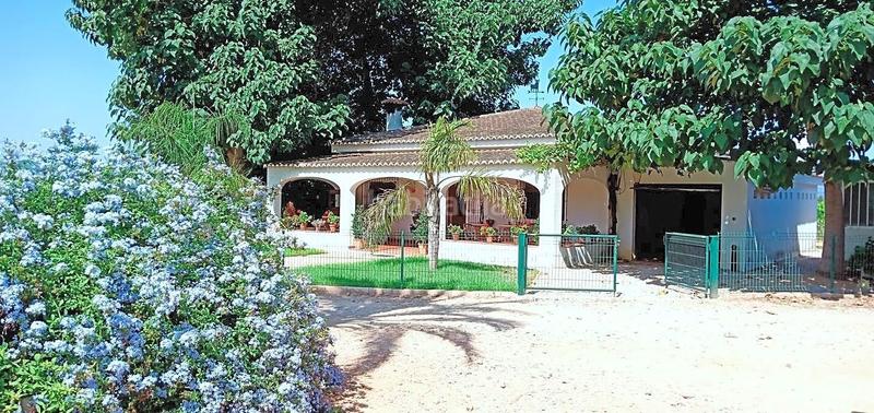 Foto a2e65346-3d0c-4910-a2fe-ecf1cdeba177. Masía finca rustica del lago, una propiedad exclusiva en Alzira