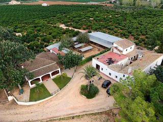 Mas à Urbanitzacions i Pedanies Sud. Finca rustica del lago, una propiedad exclusiva