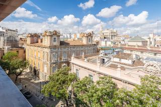 Rent Penthouse in Calle marques de dos aguas 7. Ático en marqués de dos aguas