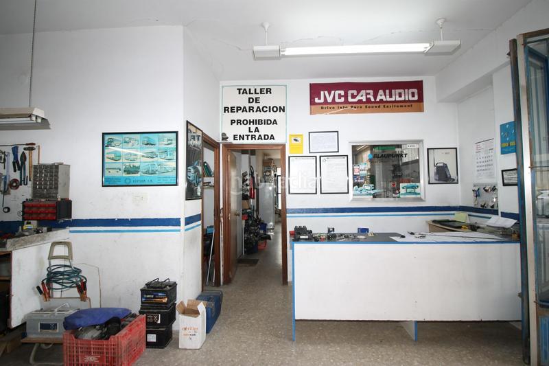 Foto 6cc3c10f-b2f8-4965-a443-793c327b8b5e. Geschäftsraum in calle rio bidasoa 2 in Torrefiel Valencia