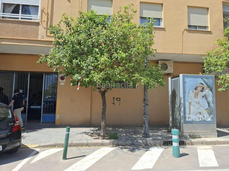 Foto dd4bf255-5817-4eef-bcd1-049c8f4a0083. Geschäftsraum in calle rio bidasoa 2 in Torrefiel Valencia