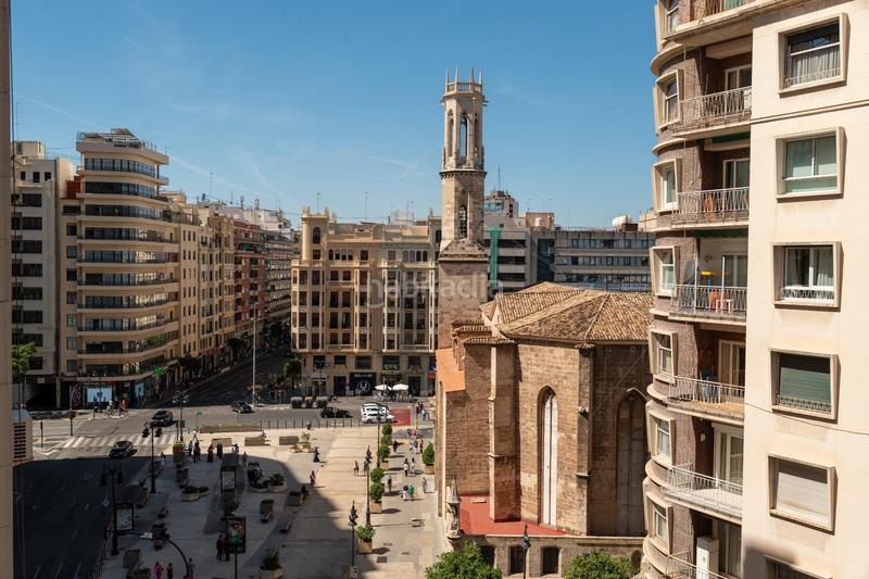 Foto 112a3ed5-4f99-4909-9065-c630726f1023. Piso en carrer de san vicente mártir 82 una sexta planta con alma propia y con balcón al futuro bulevar verde en Valencia