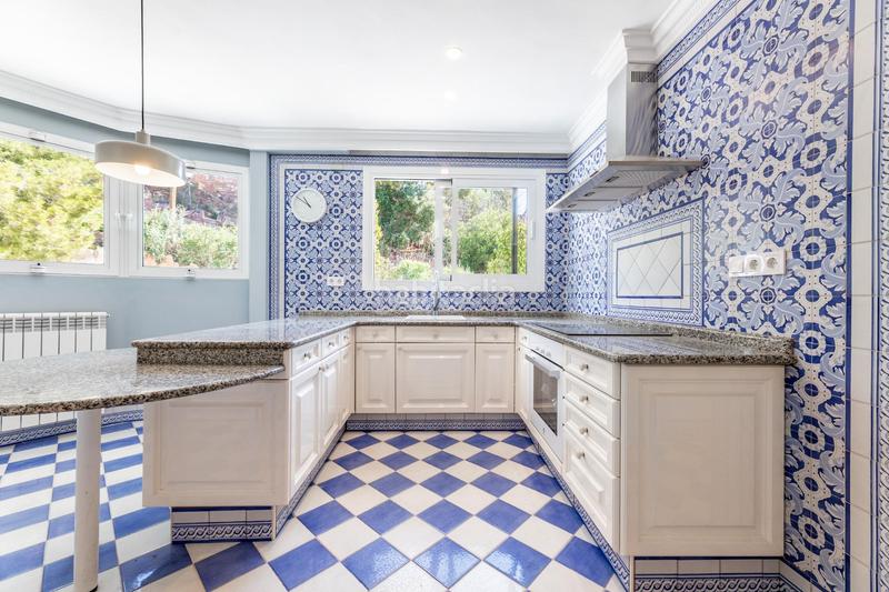 Foto 15552794-ce10-4710-ba98-c830db705d35. Chalet villa de lujo con vistas al mar en monasteriosel picayo un oasis de elegancia y confort en Sagunt