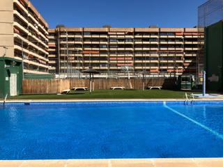 Lloguer Pis a Calle de la pianista amparo iturbi 32. Amplio piso en edificio con zonas comunes y piscina junto estaci