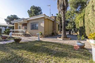 Xalet a Olocau. Chalet independiente en venta en pedralvilla olocau  parcela de
