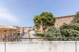 Attique à El Puig. Ático esquinero con terraza y vistas al monasterio del puig  a s