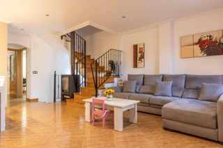 Casa a schiera in Doctor Palos - Alto Palancia. Adosado espectacular en sagunto  espacio, luz y calidad de vida