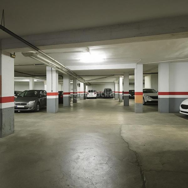 Foto 128cf281-0783-4f4e-9693-699dbf7d3288. Parking coche en calle de juan ramón jiménez 1 plaza de garaje de 23m calle juan ramón jiménez 1 en Manises