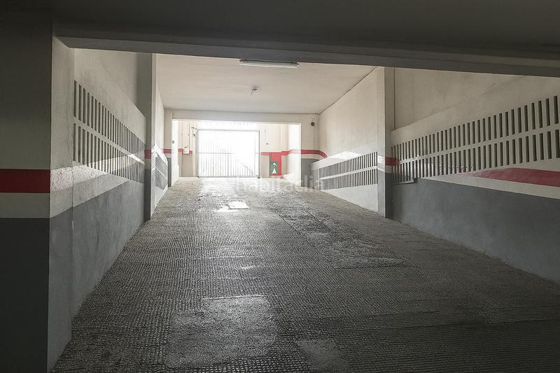 Foto 4220d83a-16bb-46d4-9c63-aac331104fe3. Parking coche en calle de juan ramón jiménez 1 plaza de garaje de 23m calle juan ramón jiménez 1 en Manises