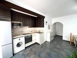 Apartament  Urbanizacion enclave n 5. Bajo amplio con jardín y semisótano versátil  piscina comunitari