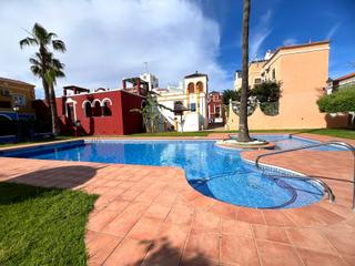 Apartament  Urbanizacion enclave n 5. Bajo amplio con jardín y semisótano versátil  piscina comunitari