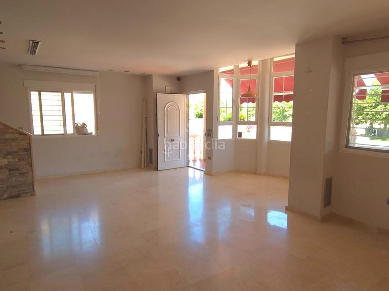 Foto 189af0e1-dc17-4a18-a06f-2e46f42e70a6. Casa a schiera con riscaldamento parcheggio piscina in Gandia