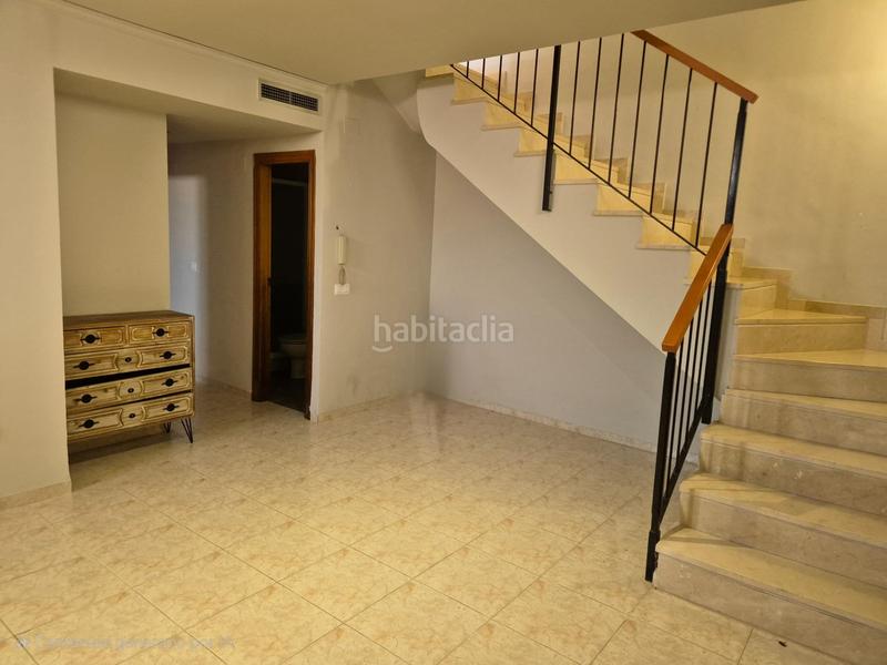 Foto 818ea8b9-03ff-4a65-ab1d-a0b6c589cd94. Casa a schiera con riscaldamento parcheggio piscina in Gandia