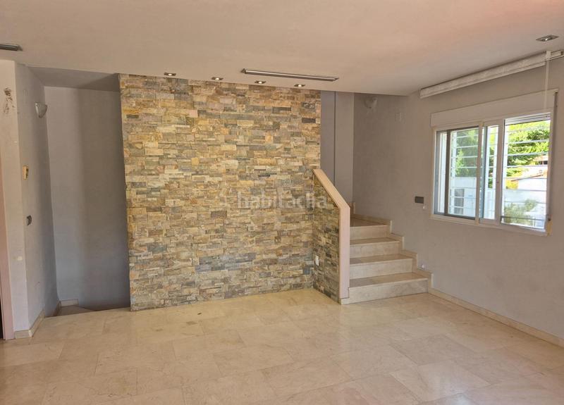 Foto 916a2d1e-6833-45c1-b3eb-f6f0bf0fa953. Casa a schiera con riscaldamento parcheggio piscina in Gandia