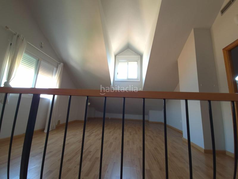 Foto d42ff9a8-89f0-423d-9143-dab1e9a73dc5. Casa a schiera con riscaldamento parcheggio piscina in Gandia