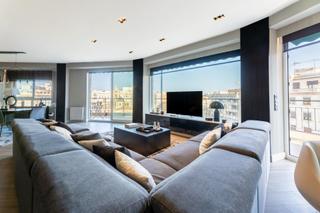 Appartement  Plaza san agustin. Elegancia y confort en edificio icónico