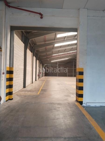 Foto 03026854-8d58-4ab3-a65b-3782084edd45. Miete fabrikhalle in Quart de Poblet