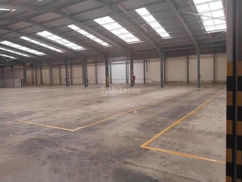 Foto 21b47ec8-6822-496b-8b84-8ea52d4eb2b7. Miete fabrikhalle in Quart de Poblet