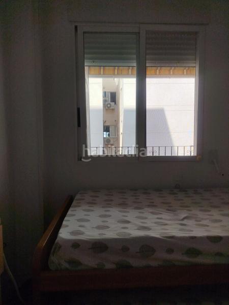 Foto 9278440c-0d2f-4dcb-a17e-8d8489cd12fc. Miete zweistöckige wohnung in calle jaume roig 3 in Canet d´en Berenguer