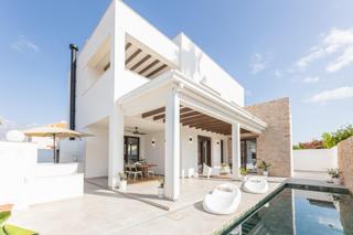 Chalet  Calle sant joan de moro (de). Chalet moderno con piscina, 4 habitaciones y aire por aerotermia