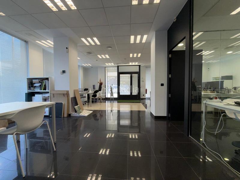 Foto ea89c023-b5b3-4ef6-a85b-0fdaab9aa106. Local comercial moderno local esquinero con dos fachadas y 150 m en venta en Moncofa