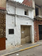 Xalet a Rafelbunyol. Casa de pueblo en el centro de rafelbuñol  oportunidad para refo