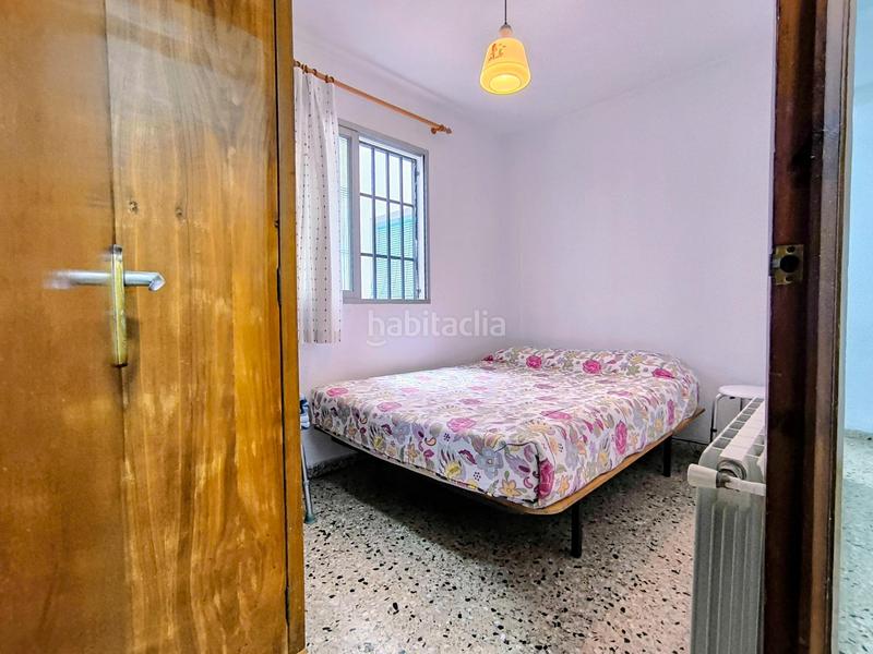 Foto a6a61591-ff18-482c-bce1-73310091c68c. Piso  de 4 habitaciones en zona universidades en Valencia