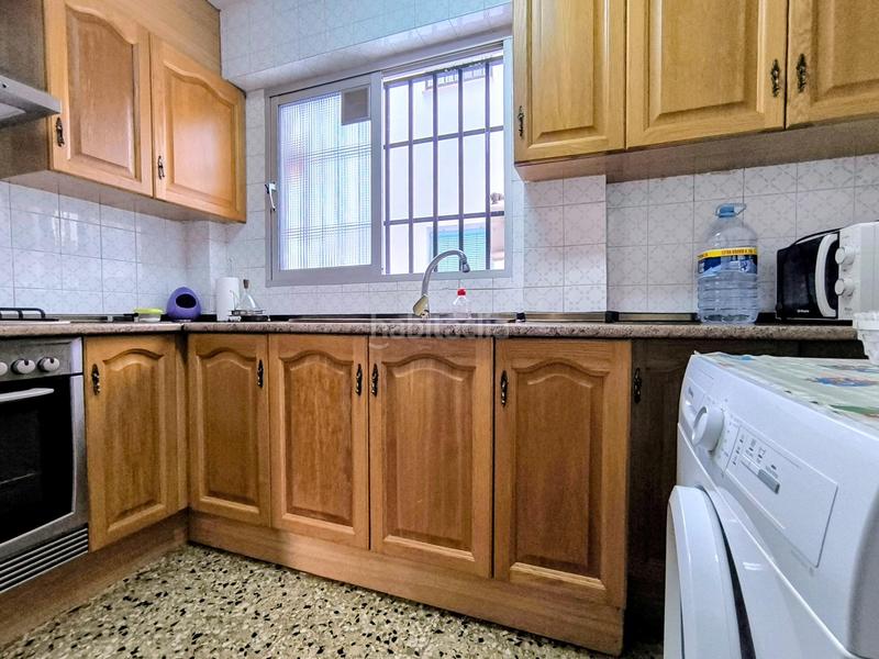 Foto dc95d0cf-5ee1-4046-a5c1-3ded8bdff299. Piso  de 4 habitaciones en zona universidades en Valencia