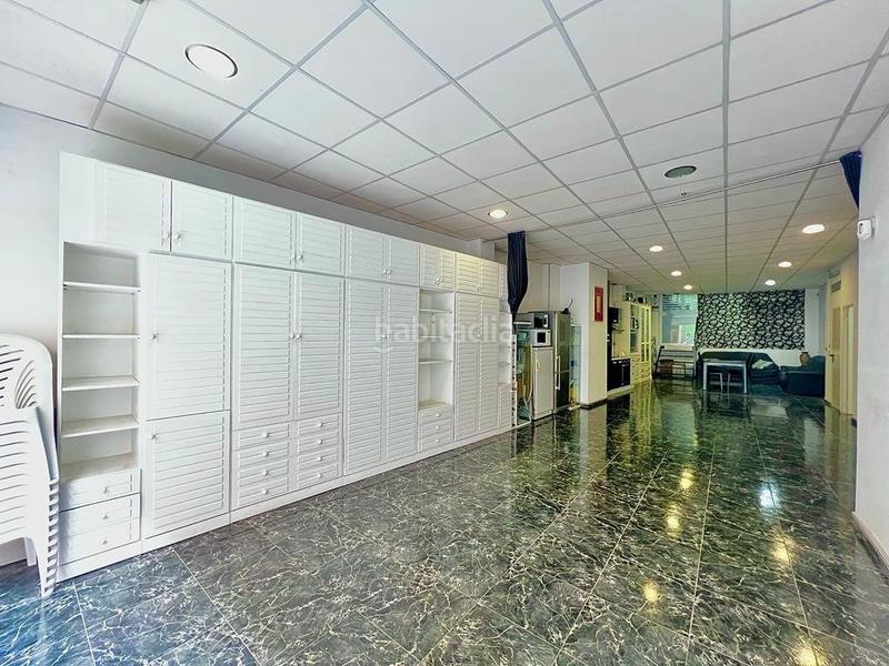 Foto d1824a6a-a2ef-4f2f-aec1-e85594b0733d. Business premise in Aldaia