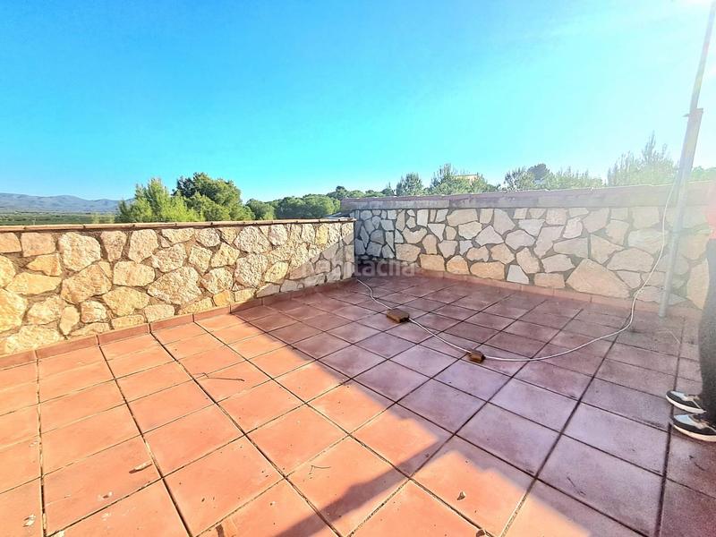 Foto 62a23ebc-dc0d-4d21-967c-4cc4ff93a494. Chalet in calle acàcies 2 in Casinos