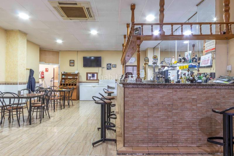 Foto 40dc8338-fed9-49d9-af0a-0a0fa55ea74a. Lloguer local comercial a avenida de la virgen del rosario 15 a Massamagrell