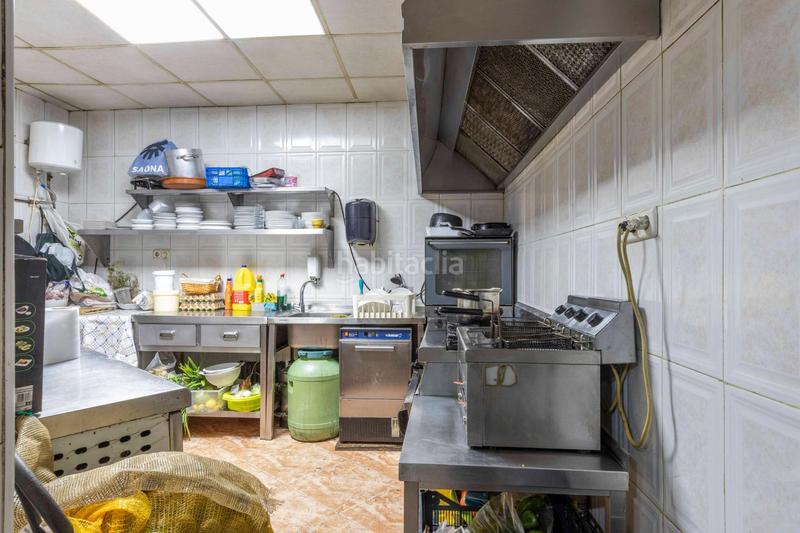 Foto f26ade46-0dc8-44ab-b7b4-9c989f69fc9e. Lloguer local comercial a avenida de la virgen del rosario 15 a Massamagrell