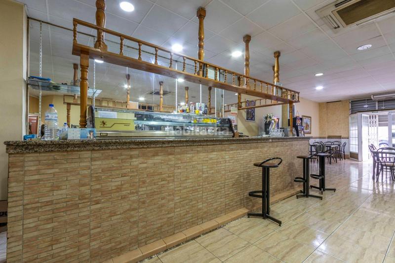 Foto f8586aa0-8eb9-46a4-b3b7-82ce4326b66e. Lloguer local comercial a avenida de la virgen del rosario 15 a Massamagrell