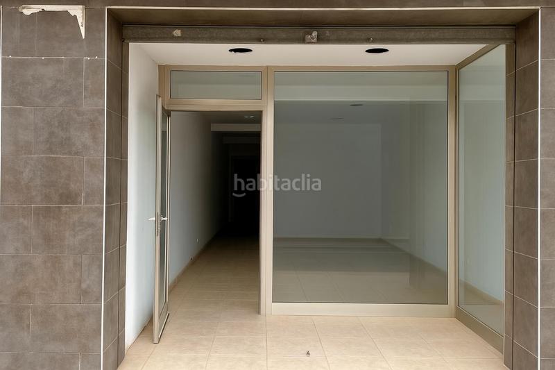 Foto 426577b0-bd9d-489c-867d-fc8fa92c455e. Locale commerciale in Camí Reial Valencia