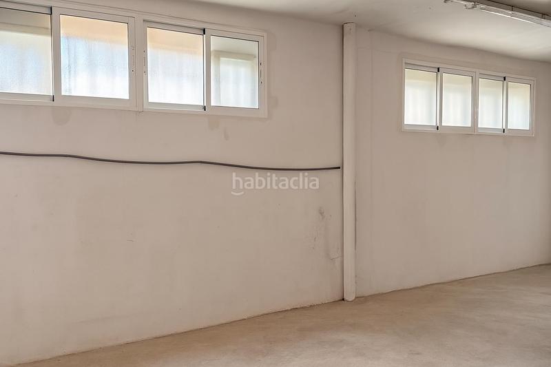 Foto 8b45345a-91d8-4b1c-be9a-ce7f6959ad79. Locale commerciale in Camí Reial Valencia