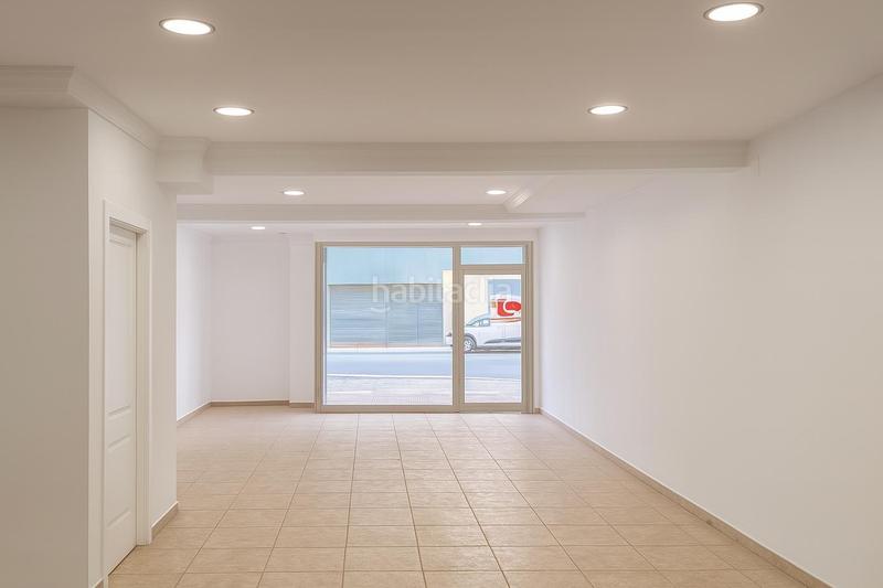 Foto a6c28e61-c695-4366-9b52-3b2f038df9ff. Locale commerciale in Camí Reial Valencia